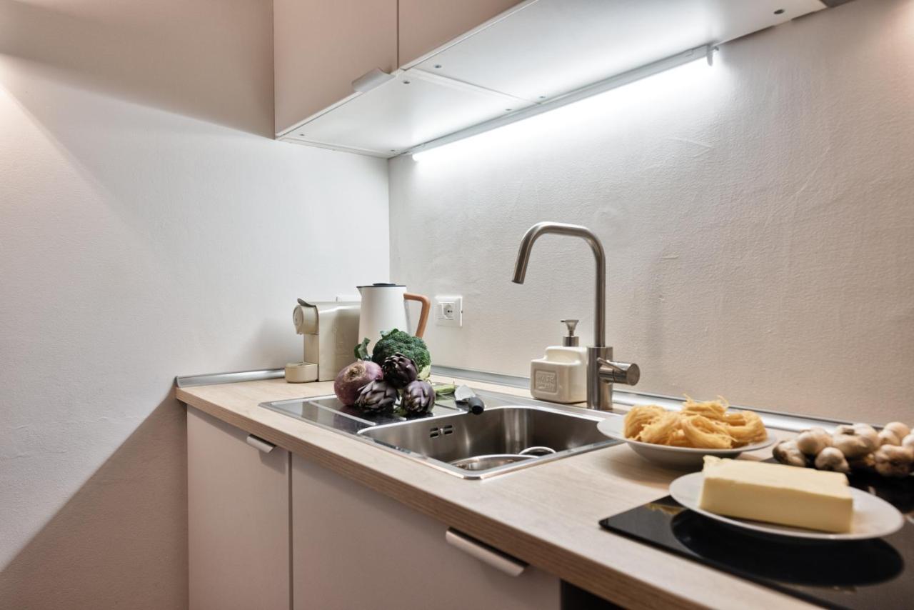 Corte Des Ambrois By Apartments To Art تورينو المظهر الخارجي الصورة